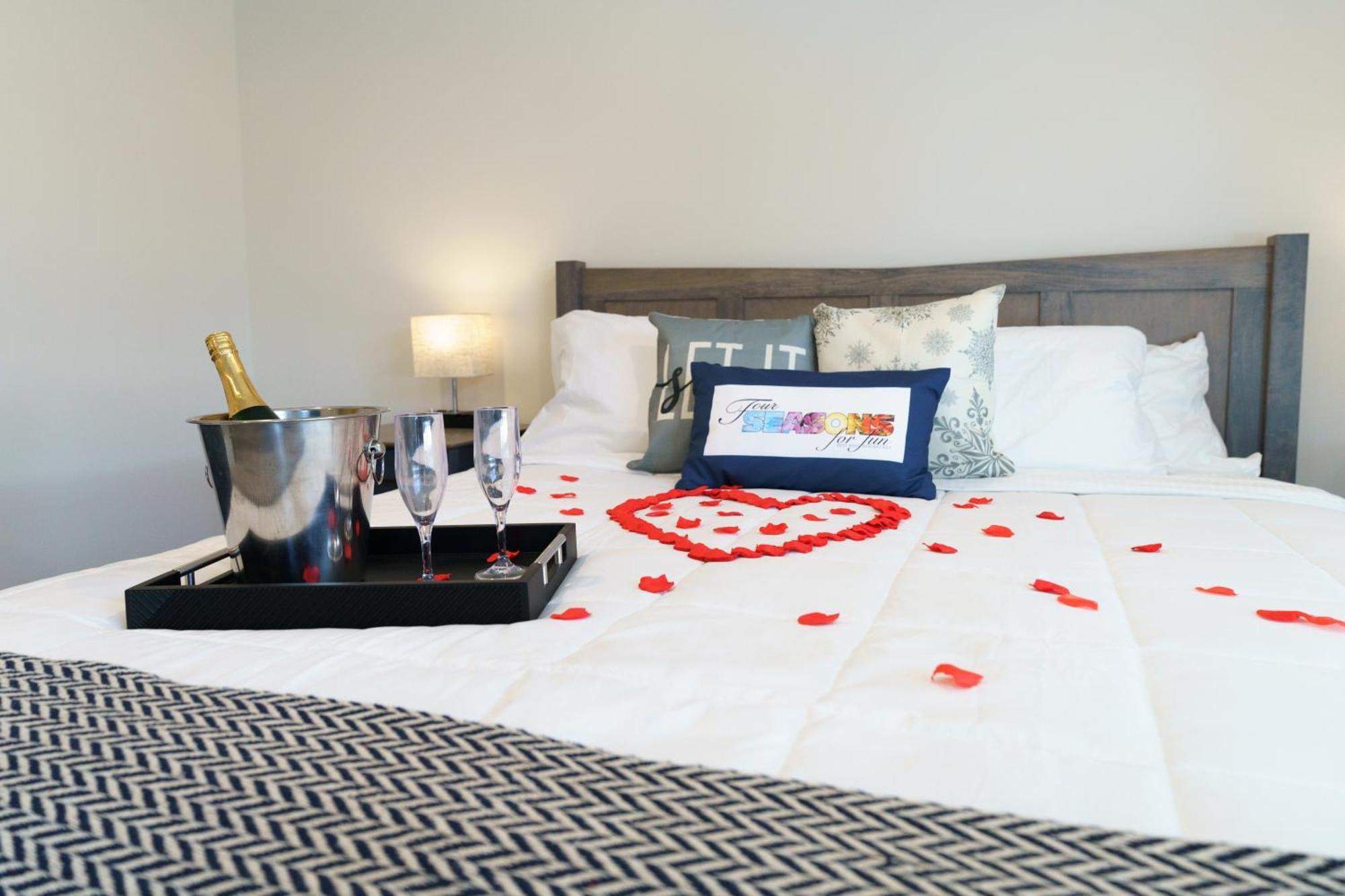 Four Seasons For Fun Bed & Breakfast Lakeville Eksteriør bilde